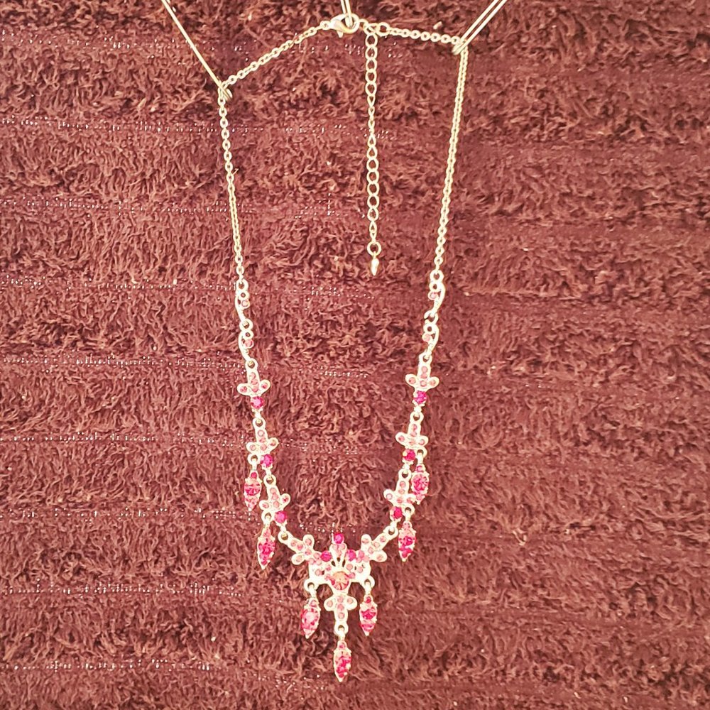 Womens necklace